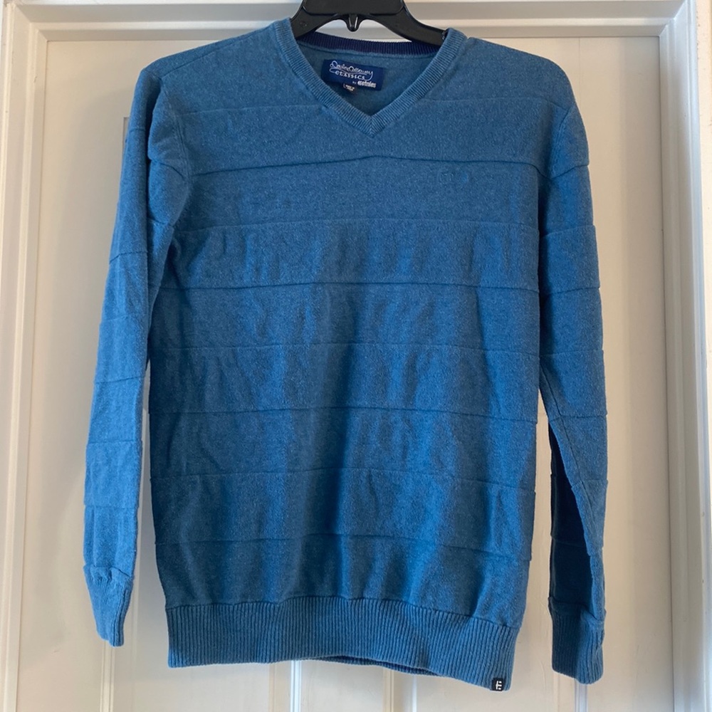 Devine Calloway classics by etnies blue pullover sweater
